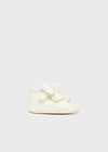 Scarpine ballerine con fiocco neonata Mayoral Newborn panna - ErreGiModaBimbo